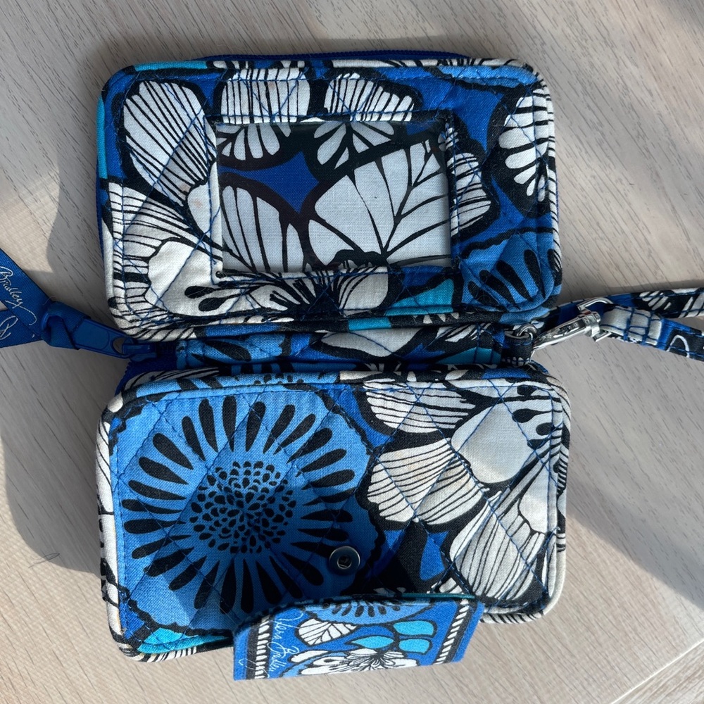 Vera Bradley Blue Bayou Smartphone Wristlet Wallet | USED ONCE